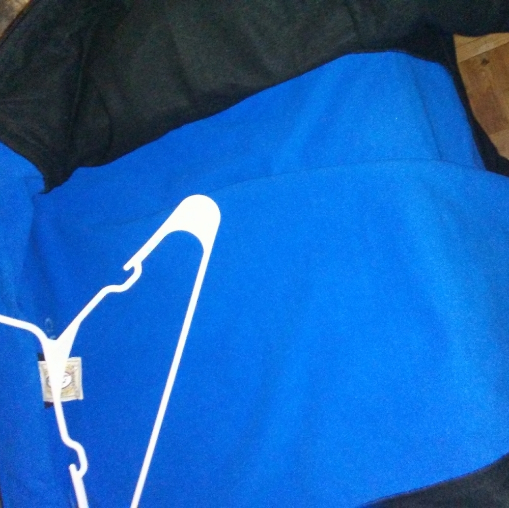 cinch Jacket - Picture 6 of 7